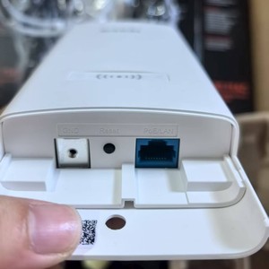 <span class=keywords><strong>Tenda</strong></span> OAP1200 AC1200 Access <span class=keywords><strong>Point</strong></span> Wi-Fi per Interni ed Esterni - Product Image 2