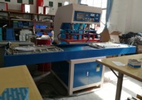 Machine à souder haute fréquence pour le gaufrage du cuir et les plaques signalétiques, et outils de soudage