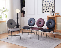 Chaise de salle à manger multifonctionnelle moderne avec revêtement en cuir anti-griffures pour mobilier de maison et zone d'attente