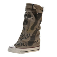 Personnalisation en usine, personnalisation du logo, OEM, OED, Nouvelles bottes mi-mollet vintage à talon épais et motif graffiti pour femme, Bottes superposées grande taille