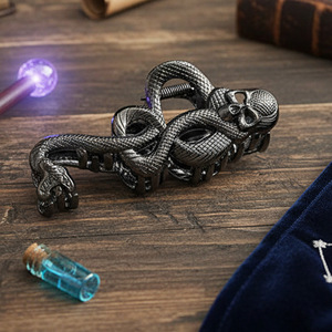 Yuxi Nouvelle Pince à Cheveux en Alliage Manglisseur de Mort Universal Studios pour Photos et Accessoires de Costume, Pinces Requin - Product Image 4