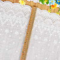 Tissu de Jupe Tout-Imprimé en Coton du Fabricant avec Broderie Florale Symétrique Rideaux de Maison Vêtements Motif Animal Vente en Gros