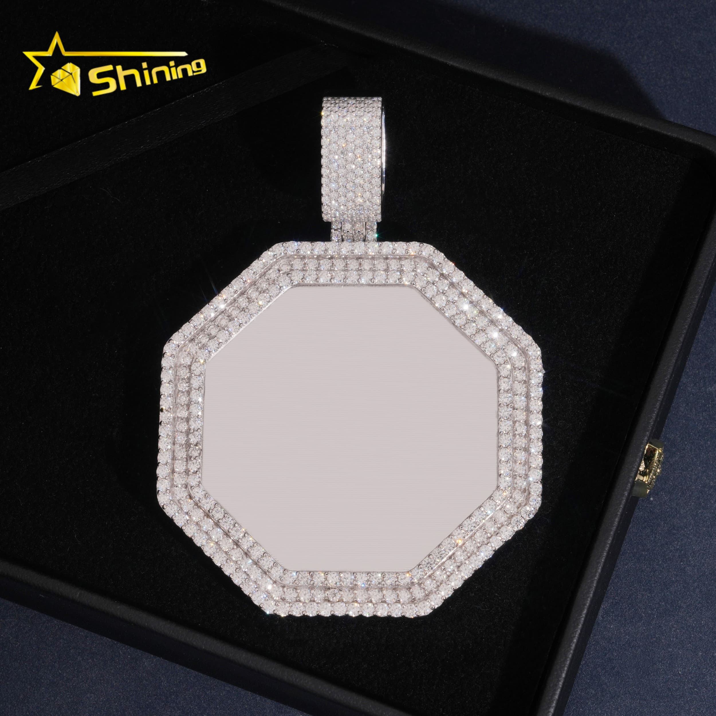 สีเงิน -- จี้ขนาด 2.5 นิ้ว