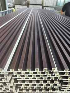Pannello Murale WPC Effetto Legno <span class=keywords><strong>per</strong></span> Design d'<span class=keywords><strong>Interni</strong></span> in Stile Industriale - Product Image 2