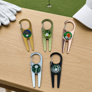 Outil de réparation de divots de golf avec logo personnalisé, porte-marqueur de balle, ouvre-bouteille, fourche à divots en métal, vente en gros, OEM, cadeau promotionnel, fabricant - Product Image 1