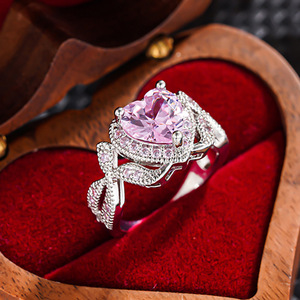 Anello con Fiocco a Cuore Rosa Dolce per Donne, Gioiello da Dito alla Moda - Product Image 3