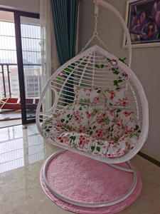 Chaise Papasan pivotante pour jardin et terrasse avec cadre en rotin tressé à 360 degrés et coussin - Product Image 3