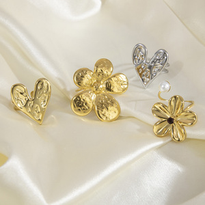 European American Style Hammered Heart And Flower <b>Ring</b> Women Stainless Steel 18K Gold Plated Open Top Unique Textured Design - Product Image 1