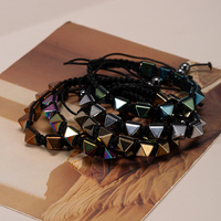 Bracelet en pierres précieuses naturelles fait à la main pour hommes, perles d'hématite géométriques, bracelet tressé, style minimaliste, bracelet pour hommes
