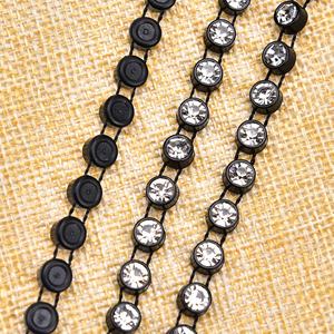 2.5-5mm 단일 행 라인 석 메쉬 화이트 블랙 플라스틱베이스 유리 크리스탈 레이스 트리밍 - Product Image 3