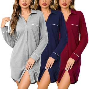 <span class=keywords><strong>Camicia</strong></span> <span class=keywords><strong>da</strong></span> <span class=keywords><strong>Notte</strong></span> Estiva Elegante per Donna in Modal/Cotone Hongbo, <span class=keywords><strong>con</strong></span> Logo Frontale e <span class=keywords><strong>Bottoni</strong></span> per Pigiama - Product Image 1