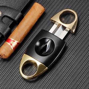 Coupe-cigares portable de luxe JH Premium à double lame en acier inoxydable avec gravure - Product Image 4