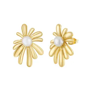 Latest 18K Gold Plated Stainless Steel Jewelry Natural Pearls Flower Stud Earrings Prevent Allergy For Women Earrings E231463