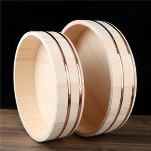 Recipiente de Madera para Mezclar Arroz con Borde Recubierto de Cobre, Estilo Japonés, Uso Comercial en Restaurantes, Origen China, Modelo Recipiente de Madera - Product Image 1