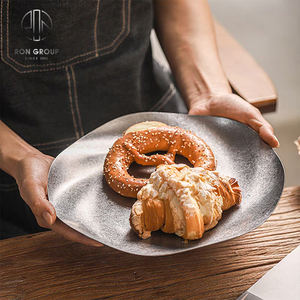 Assiettes en acier inoxydable à motif vague d'eau, vaisselle élégante pour restaurant, <span class=keywords><strong>service</strong></span> <span class=keywords><strong>de</strong></span> restauration et <span class=keywords><strong>de</strong></span> traiteur - Product Image 2