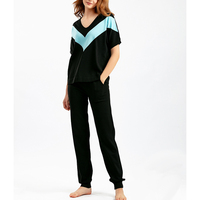 Ensemble 2 pièces personnalisé pour femme : Crop top et sweat à capuche oversize respirants et écologiques, avec boutons et motifs, et pantalon de jogging