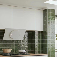 Carreaux Zellige Artisanaux 10mm d'épaisseur Antidérapants Résistants à l'usure Rustiques 132x132mm Décoration Murale Salle de Bain Cuisine Vert Glacé Brillant