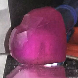 Collezione SGARIT: Rara Grande Gemma Sciolta per Personalizzazione di Gioielli di Lusso, 220 Carati di Berillo Rosso Naturale - Product Image 5