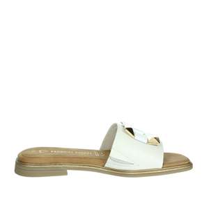 Sandalias Planas para Mujer Marco Tozzi, Blancas, Tacón Bajo, Estilo Deslizante - Product Image 4