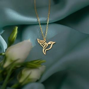 <span class=keywords><strong>Collar</strong></span> de pájaro <span class=keywords><strong>Collar</strong></span> de colibrí Joyería no deslustrada Colgante de pájaro hipoalergénico chapado en oro de 18 quilates - Product Image 3
