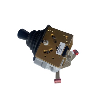 Télécommande HBC Hich à poignée croisée JPPP0070/JPPPZ180 compatible avec les machines de construction 735/727/524/516, garantie de 6 mois - Product Image 1