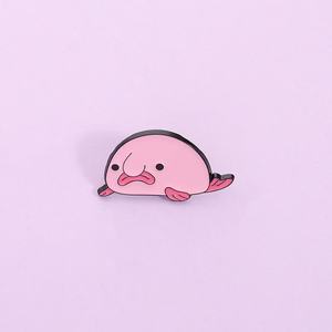 Broche en alliage de zinc émaillé en forme de poisson Blobby rose, mignonne, en métal, pour sac à dos, revers, bijou, cadeau pour enfant et ami - Product Image 2
