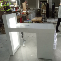 Table de manucure de salon moderne en métal blanc de luxe, nouvelle, bon marché, en gros, avec ventilation et lumière LED pour salon de manucure