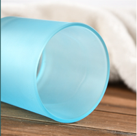 Nouveaux pots à bougies en verre givré Camett 4OZ-14OZ avec couvercle en bois de bambou pour la décoration de Noël à la maison en gros