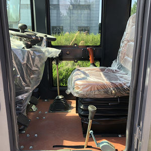 رافعة أمامية صغيرة عالية الجودة جاهزة للشحن 4×4 بسعة 1000 كجم و1500 كجم و2 طن مع مكيف هواء - Product Image 6