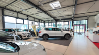 Modular Steel Design Car Exhibition Venue & Garage: Flexible, sécurisé et haute capacité
