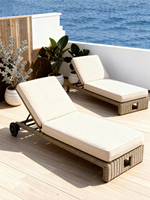 Ensemble de chaises longues en rotin à roulettes réglables avec table d'appoint et coussin pour le bord de la piscine, jardin, couleurs et styles personnalisés disponibles