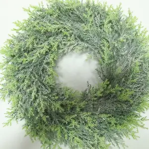 DY1-4628 Pretty Making Artificial Hanging Plastic Eucalyptus Berry Wreath For Grave Arrangement Made in China