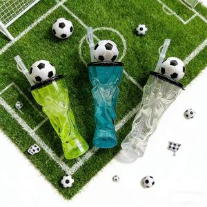 Gobelets en plastique réutilisables tricolores de 17 oz avec couvercles et pailles, personnalisables avec logo, pour cadeaux de fête de football et fournitures de fête sportive - Product Image 5