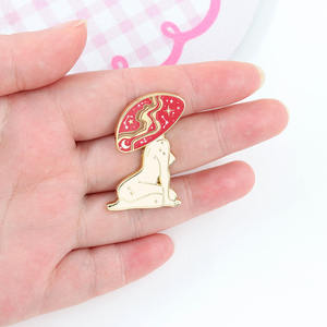 2025 Nieuwe Populaire Vergulde Metalen Badge Paddestoel Sexy Meisje Ontwerp Hard Email Reversspeldjes Op Voorraad - Product Image 6