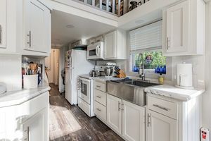 Modelo Park – 2022 Platinum Cottage BayviewENVÍO GRATUITO A TODOS LOS PAÍSES - Product Image 6