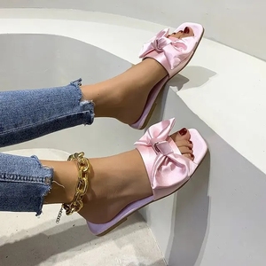 Zapatillas planas de satén rosa con lazo para <span class=keywords><strong>mujer</strong></span>, verano 2024, sandalias de punta cuadrada a la moda de Color sólido, zapatillas antideslizantes, zapatos de <span class=keywords><strong>mujer</strong></span>, Chanclas - Product Image 3