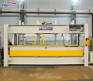 Machine de pressage de <span class=keywords><strong>panneaux</strong></span> MDF, de planches de <span class=keywords><strong>bois</strong></span>, de <span class=keywords><strong>panneaux</strong></span> de clôture WPC, de plaques pressées <span class=keywords><strong>à</strong></span> chaud 4 couches, de stratifiés PVC et de portes en <span class=keywords><strong>bois</strong></span> - Product Image 4