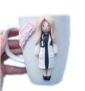 Taza de Café o Leche de Cerámica de Arcilla Polimérica 3D de Alta Calidad con Diseño de Enfermera o Doctora Linda - Product Image 2