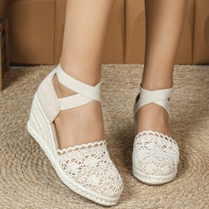 Sandali Donna in Tela <span class=keywords><strong>con</strong></span> <span class=keywords><strong>Zeppa</strong></span> Stile Romanico, Espadrillas Color Albicocca per Vacanze <span class=keywords><strong>con</strong></span> Cinturini Elastici Incrociati e Punta Tonda - Product Image 4