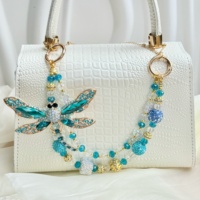 Breloque de téléphone perlée fleur bleue, cordon de poignet double couche pour téléphone, perles imitation nacre, porte-clés fait main, pendentif de sac, décoration