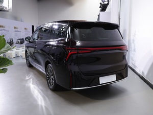 Voiture hybride rechargeable chinoise de luxe 7 places MPV, 1,2 L/100 km, autonomie de 1300 km, voiture électrique EV, Forthing V9, Dongfeng Forthing MPV - Product Image 2