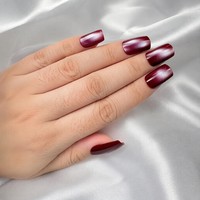 Faux ongles magnétiques courts carrés effet œil de chat personnalisés, bordeaux foncé, gel brillant chatoyant, vente en gros OEM