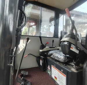 Komatsu pc35 excavateur d'occasion pc35mr machine de construction mini excavateur 3.5 tonnes chenille en caoutchouc komatsu Chine en stock skid steer - Product Image 6