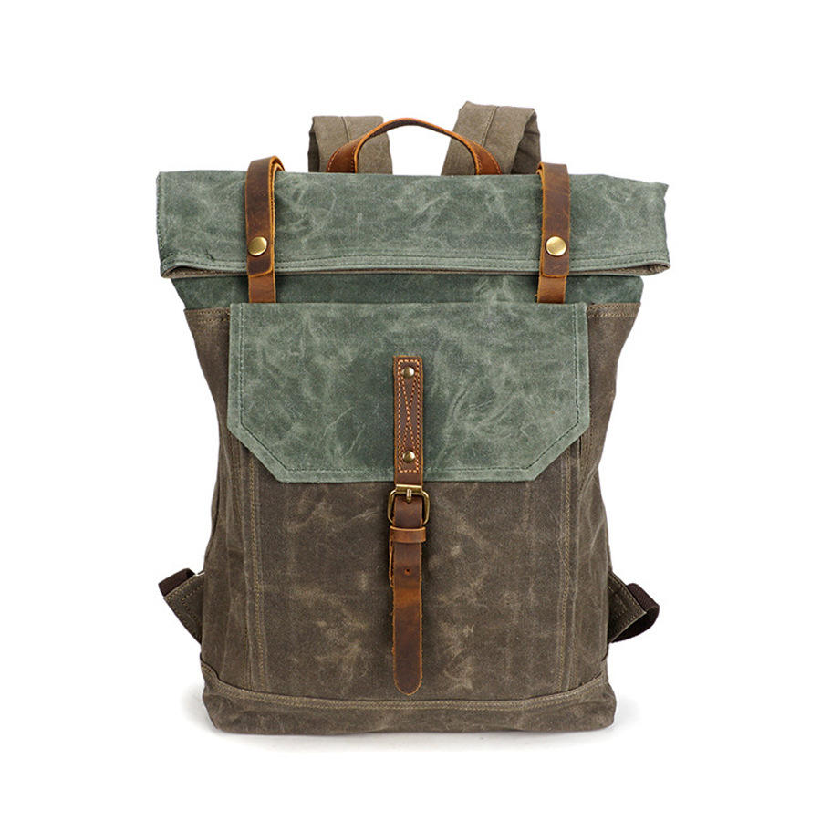 สีเขียวทหารและสีฟ้าปะการัง