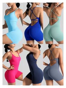 ชุดโยคะแบบแอคทีฟที่นุ่มและยืดหยุ่นประกอบด้วยสองชิ้น - กางเกงโยคะและเสื้อกีฬา ชุดโยคะสำหรับออกกำลังกายและฟิตเนส - Product Image 2