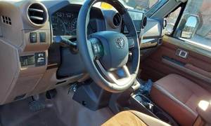 VENTAS CON DESCUENTO de Toyota Land Cruiser 79 GDJ V8 79 USADO, Cabina Individual, 2.8L Turbo Diésel Automático - Product Image 4