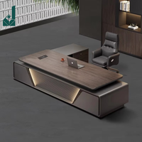 Scrivania Direzionale in Pino di Lusso con Piano in Legno Laccato di Alta Qualità, Set Scrivania Modulare Moderna con Sedia da Ufficio per Presidente o Manager