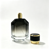 Botella de Perfume Cuadrada de Vidrio de 50 ml Modelo VISTA con Tapa Dorada, Collar de Aluminio, Pulverizador de Bayoneta, Serigrafía, Frascos Vacíos
