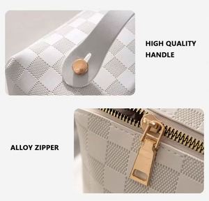 Muestra gratuita, bolsa de cosméticos portátil de gran capacidad con cremallera, bolsa de aseo impermeable, bolsa de maquillaje de poliéster PU - Product Image 3