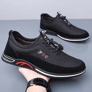 รองเท้าผ้าใบลำลองระบายอากาศสำหรับผู้ชายสีดำและสีน้ำตาลพื้นรองเท้านุ่มสวมใส่สบายรองเท้าเดินสีพื้นเย็บลายพู่ห้อย 9706 - Product Image 4